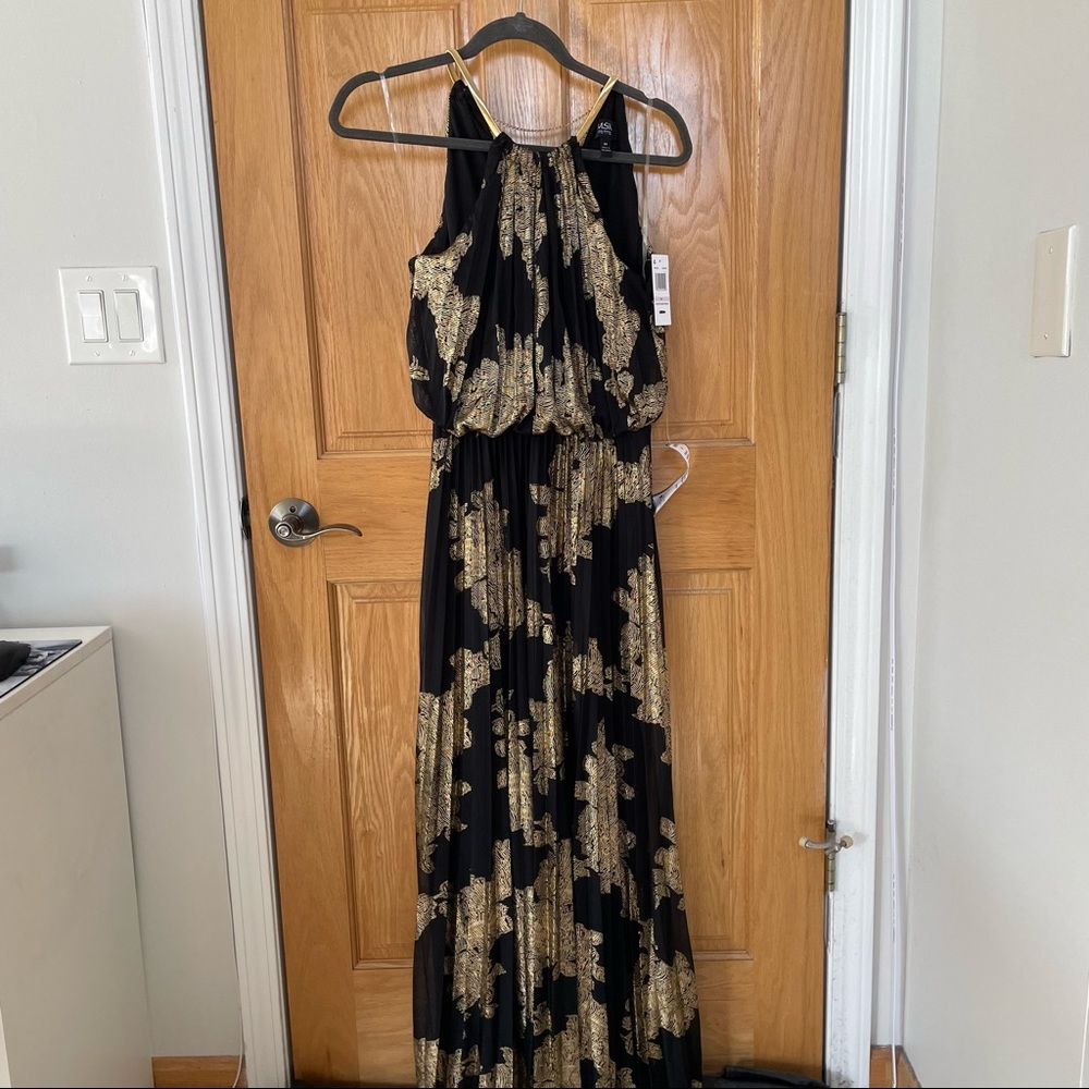 MSK Petite Black Gold Print Pleated Gown